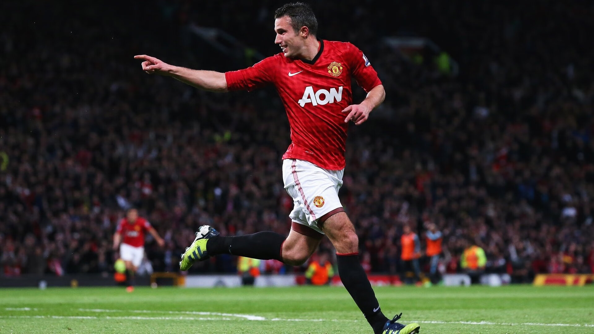 开云体育在线入口-叶夫根尼娅·奇库诺娃冲线瞬间点燃赛场，叶夫根尼·奇吉舍夫